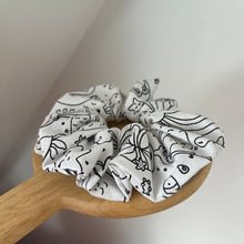 Charger l'image dans la galerie, Chouchou à colorier🖍️.